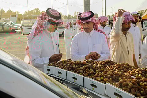 "الراجحي": مهرجان بريدة للتمور ينمي قدرات الشباب السعودي ويوفر لهم مصادر للدخل