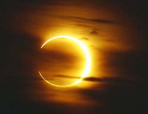 الخميس القادم.. كسوف حلقي ونشاط حالة عدم استقرار جوي