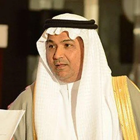 خادم الحرمين الشريفين يعزِّي رئيس مجلس إدارة "سبق" في وفاة ابنته الوداد