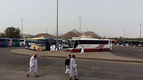 في "ذي الحليفة.. "سبق" ترصد مغادرة الحجاج إلى مكة المكرمة