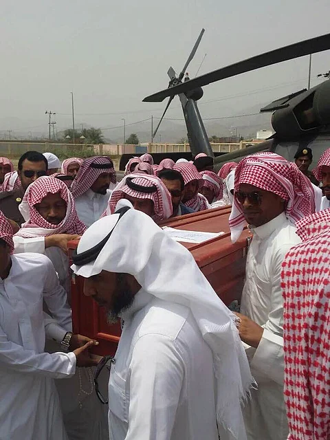 أهالي أضم يشيعون شهيد الواجب الجندي حمود المالكي