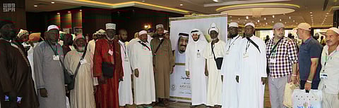 ضيوف خادم الحرمين يصلون المدينة المنورة بعد أداء مناسك الحج