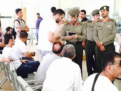 مدير جوازات الجوف يتابع مغادرة الحجاج من منفذ الحديثة