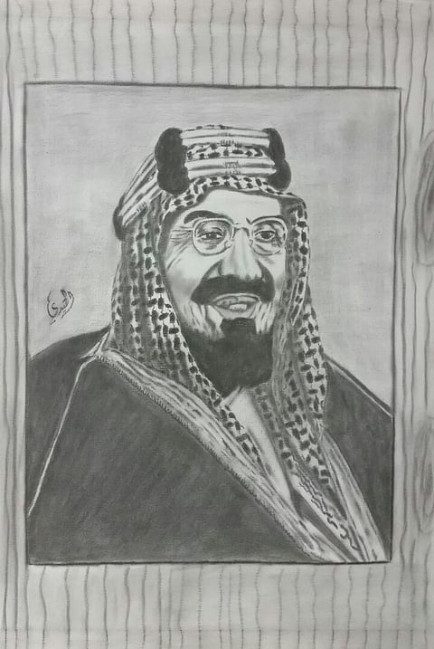 شاهد .. جندي بمطار العلا يعبّر عن حبه للوطن برسم ملوك السعودية