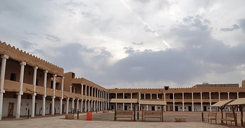 "الحائليون" يستذكرون أيام المؤسس بـ"قصر القَشْلَة" ويجعلونه عنوان احتفالهم باليوم الوطني