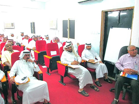 تدشين تطبيق "التعاملات الإلكترونية "على المعاملات الصحية بالمجاردة