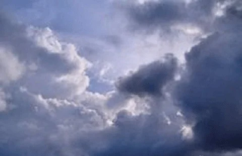 "الأرصاد": سماء غائمة وسحب مُمطرة على جازان وعسير