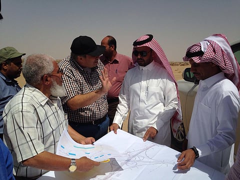 مدير طرق الباحة يزور العقيق لمتابعة المشروعات