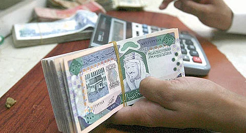 البدء في إعداد مسيرات رواتب الموظفين لتتوافق مع قرارات مجلس الوزراء