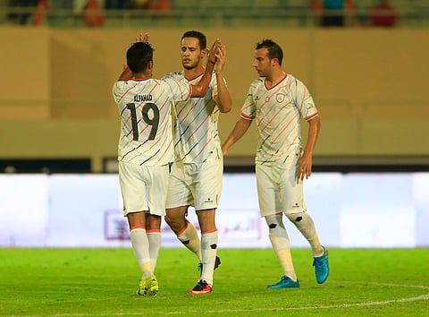 بالصور.. "السلبية" شعار الفتح والاتفاق.. و"الليث" يعبر الخليج