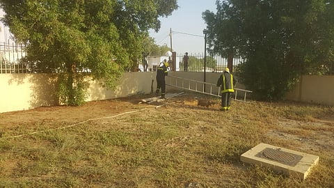 إغلاق مركز صحي جنوب جازان إثر سقوط شخص بـ"فتحة الصرف"