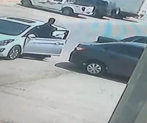 الرياض.. كمين محكم يطيح بـ "لص المنازل" بعد فيديو "فك اللوحة"