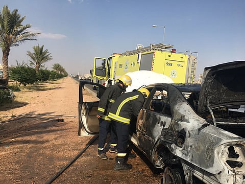 إصابة 3 أشخاص واحتراق "كامري" في حادث شمال الطائف