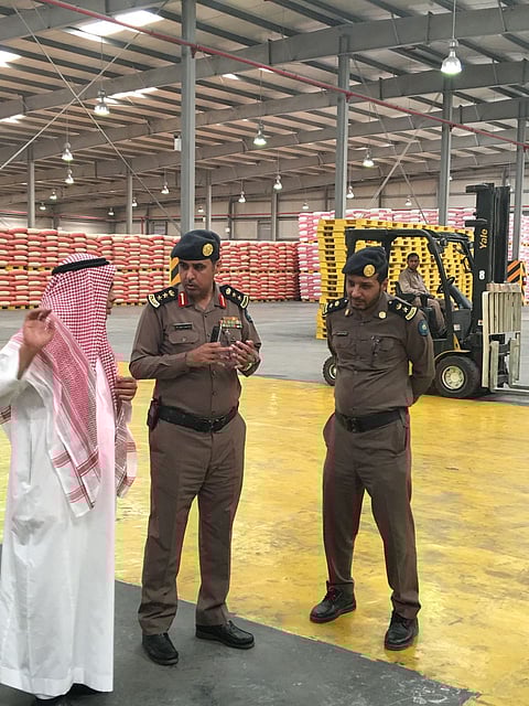 "مدني الجموم" ينفذ زيارة ميدانية للمؤسسة العامة للحبوب