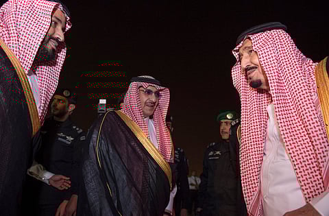 خادم الحرمين الشريفين يصل إلى الرياض