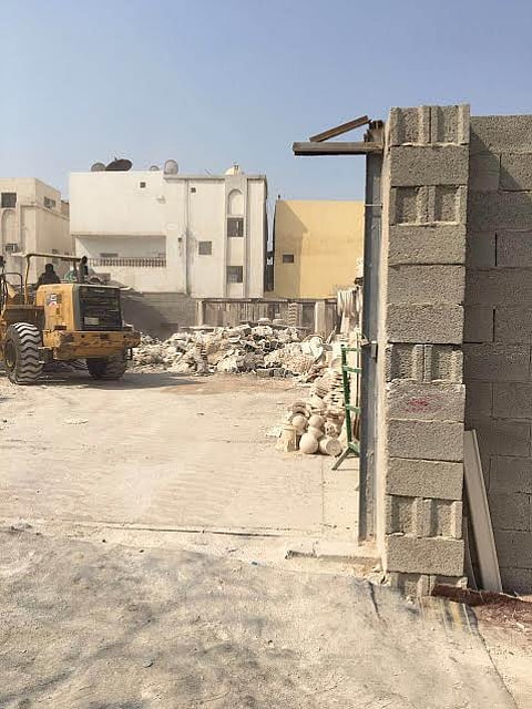 بلدية المطار تزيل 9 مصانع جبس مخالفة بـ"ربوة" جدة