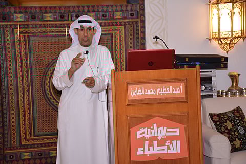 الأسر المنتجة تحول لوحة قماشية إلى "منتجات يدوية" نافعة للجمعيات الخيرية بالدمام