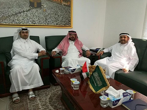 حاكم عجمان يقدم 5 منح دراسية للطلبة السعوديين بالإمارات