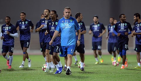 الجبال يُجهز الفتح لمواجهة الهلال بجمل تكتيكية خاصة