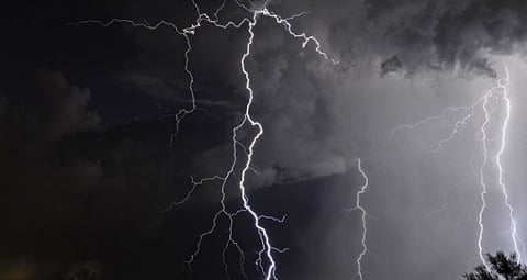 "الأرصاد": سحب رعدية ممطرة على أربع مناطق