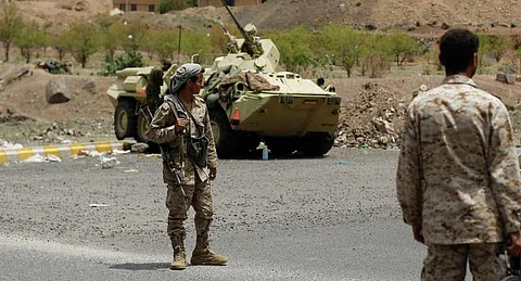 اليمن.. انهيارات متسارعة بجبهات الانقلابيين والجيش الوطني على أعتاب صنعاء