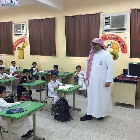 جولة ميدانية لمدير تعليم ينبع للوقوف على انضباطية الطلاب