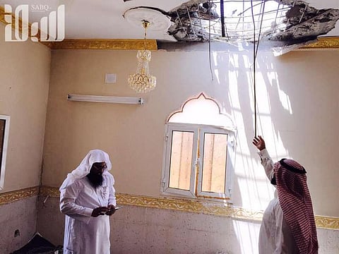 "الحوثي" يفتح نيرانه على 33 مسجدًا داخل الأراضي السعودية على طريقة "داعش" لهذا السبب!