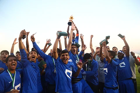 بالصور.. "الهلال" يحقق كأس الاتحاد لدرجة الشباب بثلاثية في الفتح