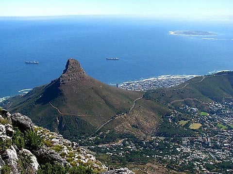 شاهد.. "جبل الأسد" الذي لا يجرؤ أي سائح على صعوده