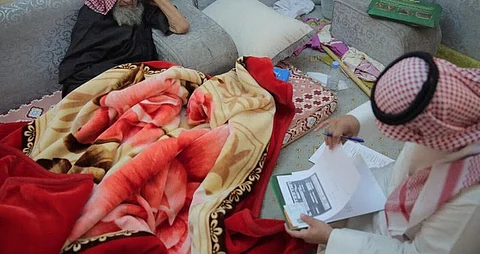 "التنمية الاجتماعية" تزور غير القادرين على تحديث بياناتهم بمنازلهم