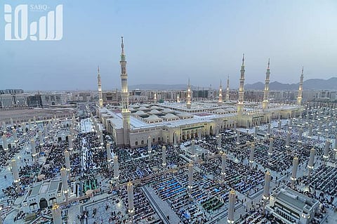 مجهول يدفع المدينة لـ"الترند العالمي".. والسبب مقاطع فيديو مجهولة المصدر