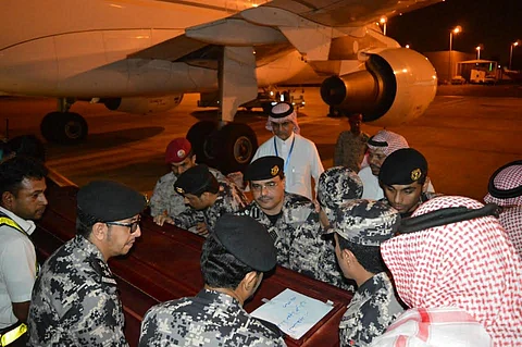 بتوجيه ولي العهد.. طائرة خاصة تنقل جثمان الشهيد "خردلي" إلى جازان