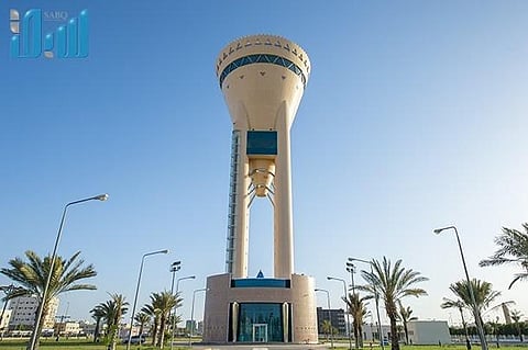 لماذا فشل "مطعم تبوك الشاهق" في استقطاب رجال الأعمال؟!