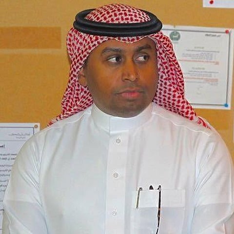 خبير مالي لـ"سبق": إلغاء بعض المشاريع التنموية "قرار جريء" حافَظَ على المال العام من الهدر