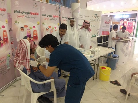 "صحة الحفر" تفتتح معرضًا تثقيفيًا عن فيروس كورونا