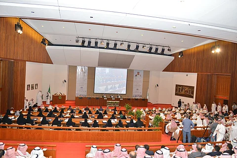 بالصور.. "العرج" يفتتح مؤتمر "التنمية الإدارية في ظل التحديات الاقتصادية" بمعهد الإدارة العامة