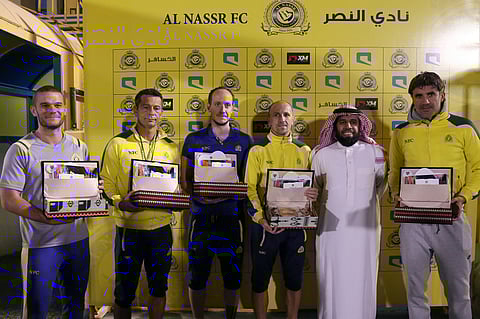 النصر يحقق رغبة الرويلي .. ويستقبل وفد "هدية رياضي"