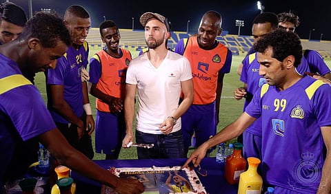 النصر ينهي قضية "طرابزون التركي" و"أدريان"