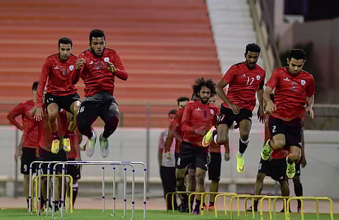 الجابر يغلق تدريبات الشباب تأهبًا لمواجهة الرائد