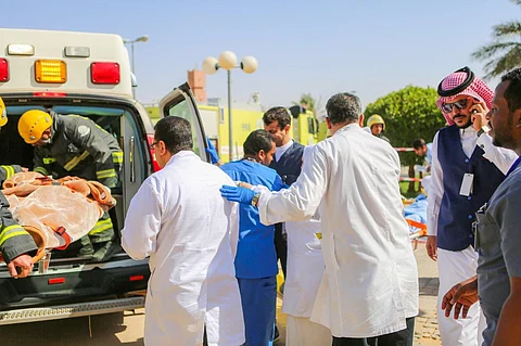 بالصور.. "مدني الدواسر" ينفذ فرضية حريق وهمي بالمستشفى العام