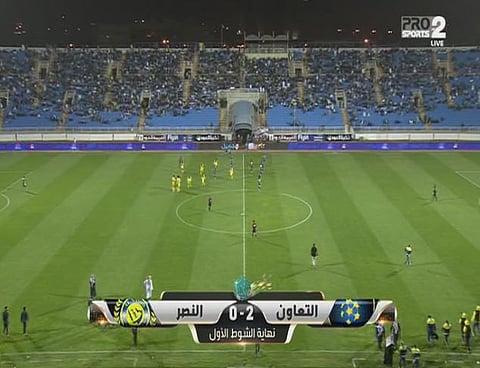لفتة جميلة.. إيقاف تحليل مباراة النصر والتعاون لسماع "الآذان"