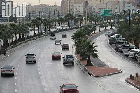 الآن.. أمطار متوسطة تشهدها معظم مدن المنطقة الشرقية