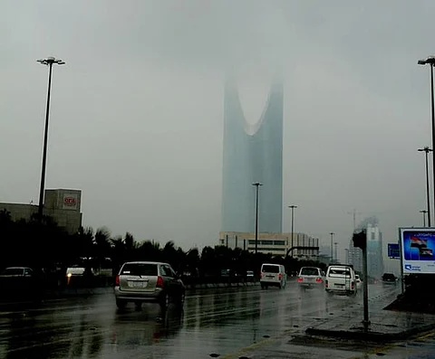 "الأرصاد".. أمطار رعدية على 6 مناطق.. غزيرة في الرياض