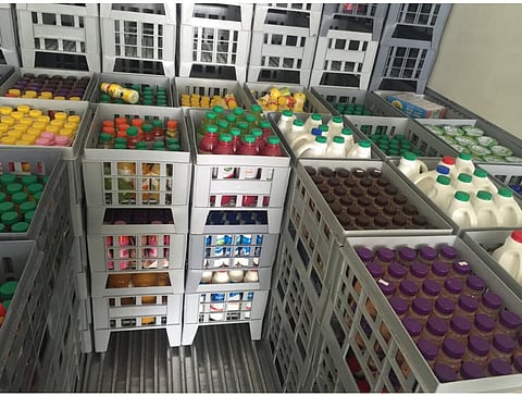 "أمن طرق العويقيلة" يضبط شاحنة محملة بمشروبات منتهية الصلاحية