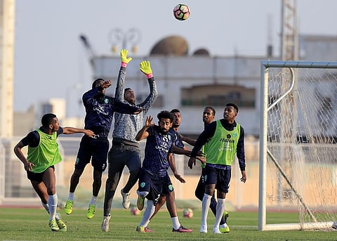 الفتح يستعد لمواجهة الوحدة.. وثلاثة لاعبين في العيادة