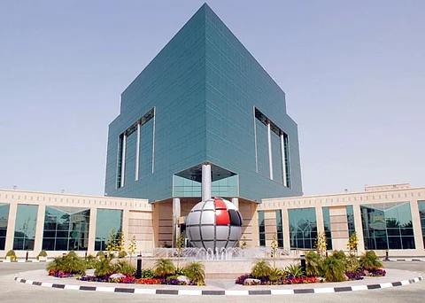مركز الإمارات للبحوث: العلاقات بين الرياض وأبوظبي نموذج يحتذى