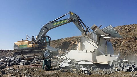 أبها.. إزالة تعديات على أكثر من 370 ألف متر مربع