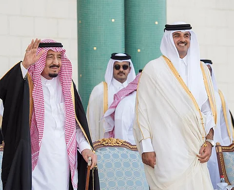 الملك سلمان في الدوحة.. تاريخية الإخاء والجوار
