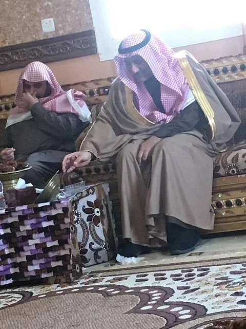 محافظ دومة الجندل يعزي في وفاة "بن رمال"