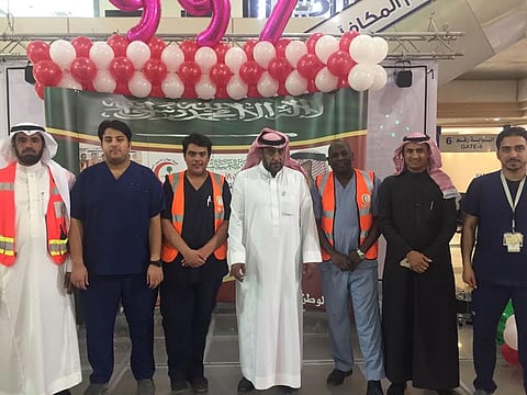 يوم "الهلال" العالمي بالقصيم يجمع الجمهور بالمستشفيات والمتطوعين